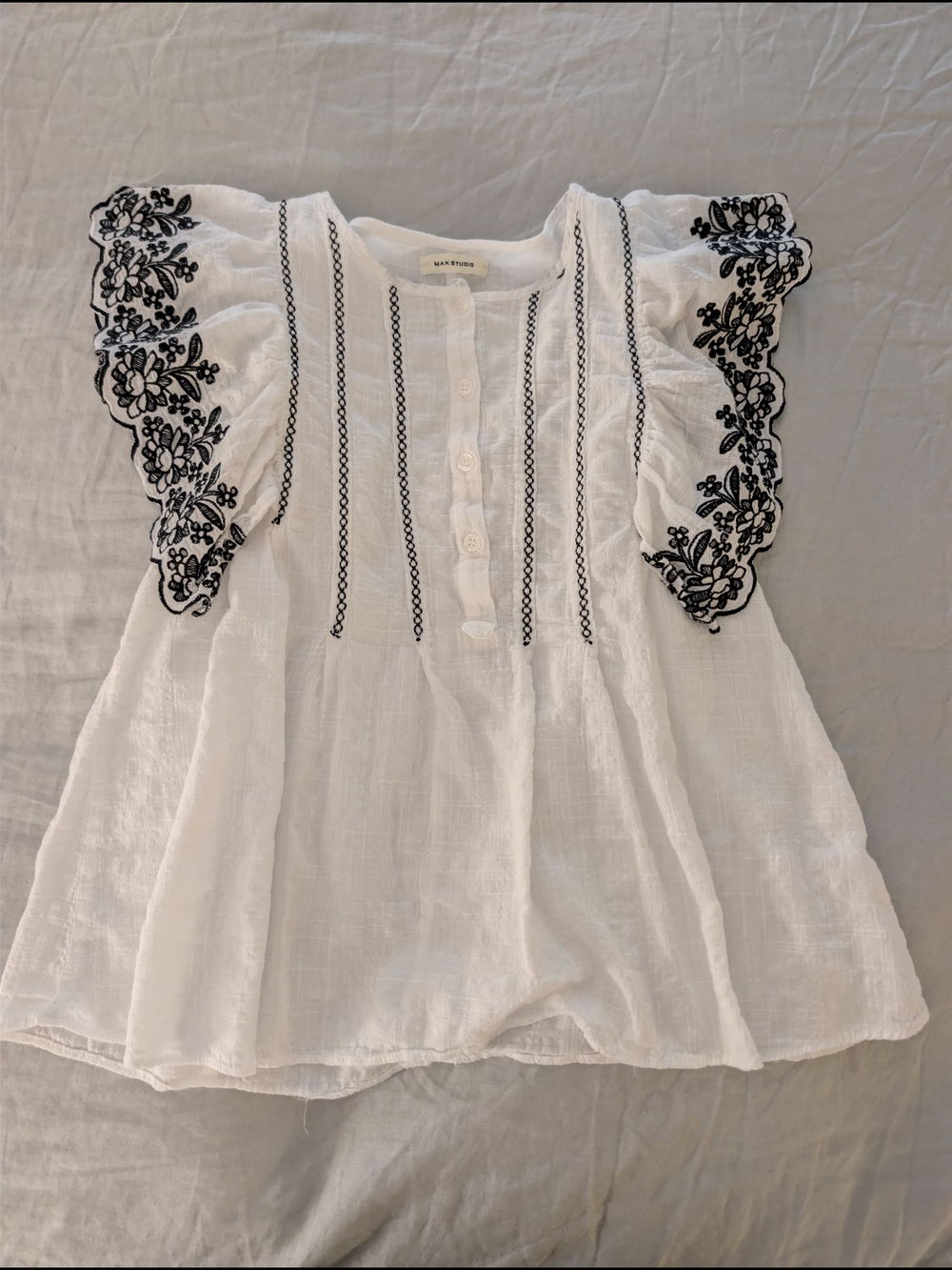 Max Studio White Embroidered Flutter Sleeve Gauze Boho Blouse Small